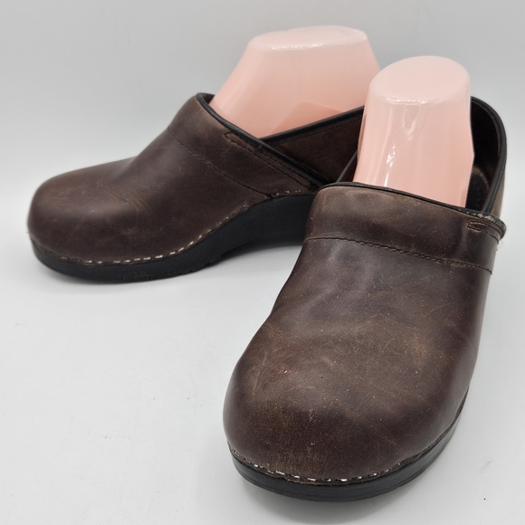 Dansko classic clog shoes size 40 US size 9.5 / 10 - Picture 14 of 16